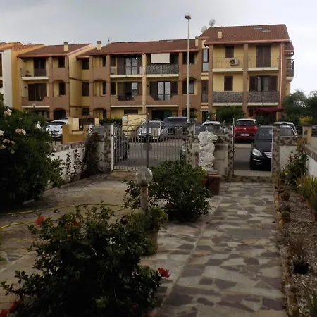 Cabras, Vacanze A Due Passi Dal Mare * カブラス