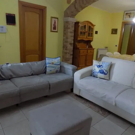 Сasa de vacaciones Cabras, Vacanze A Due Passi Dal Mare *